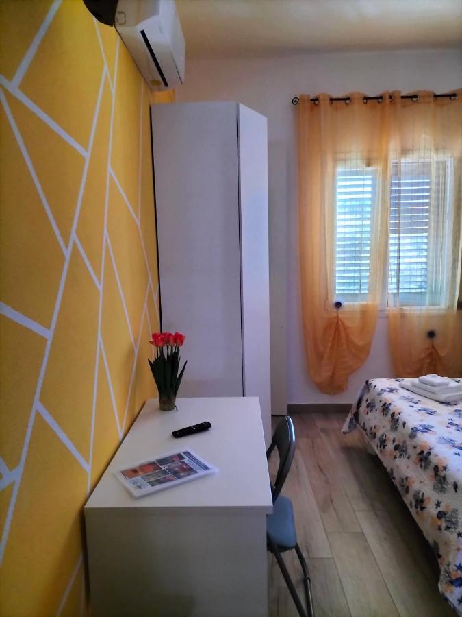R&B Mediterraneo Bosa Ngoại thất bức ảnh