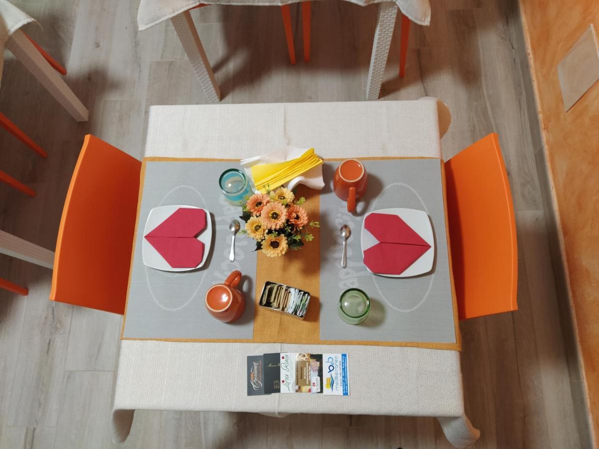 R&B Mediterraneo Bosa Ngoại thất bức ảnh