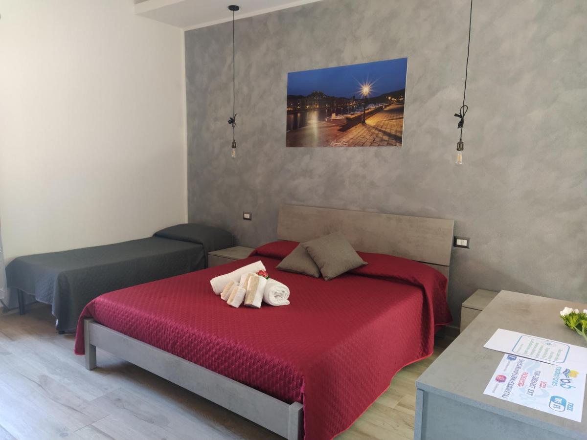 R&B Mediterraneo Bosa Ngoại thất bức ảnh